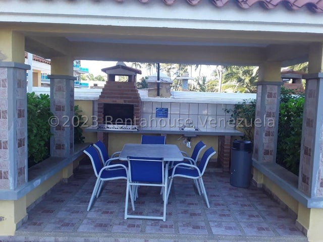 En tucacas Adquiere Apartamento en venta estado Falcon 26-11056 ELOISA MEJIA