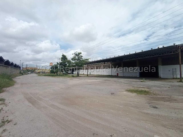 En Zona Industrial Galpon en venta Ubicado en Valencia Carabobo 25-4278 ELOISA MEJIA