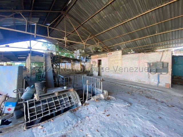 Terreno en venta ubicado en La  Candelaria Valencia Carabobo 24-15311 ELOISA MEJIA