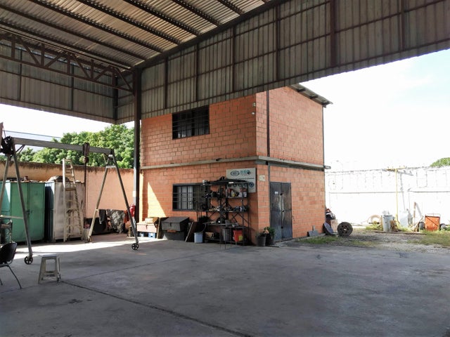 Zona Industrial Galpon en venta ubicado en Valencia Carabobo cod 25-5986 ELOISA MEJIA