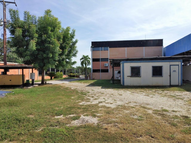 Zona Industrial Galpon en venta ubicado en Valencia Carabobo cod 25-5986 ELOISA MEJIA