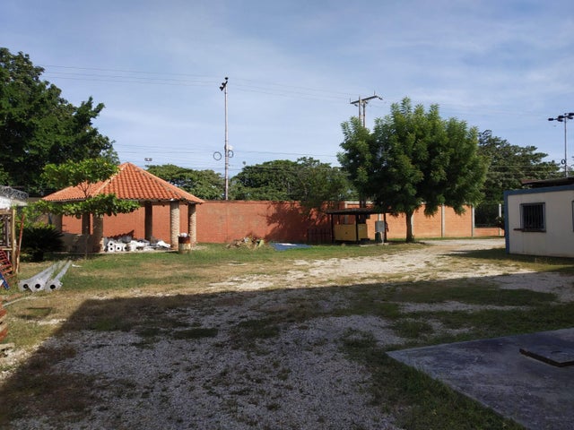 Zona Industrial Galpon en venta ubicado en Valencia Carabobo cod 25-5986 ELOISA MEJIA