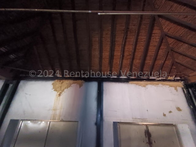 En el Centro de Valencia en venta  Ubicado en Valencia Carabobo 24-17854 ELOISA MEJIA