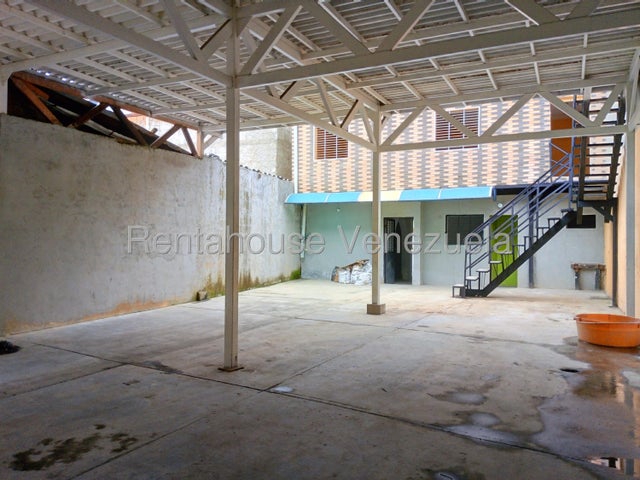 La candelaria Galpon en venta Ubicado en Valencia Carabobo cd 26-4649 ELOISA MEJIA