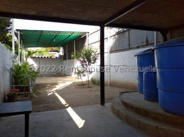 Centro de Valencia Galpon en venta Ubicado en Carabobo cd 24-20002 ELOISA MEJIA