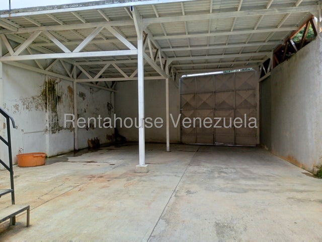 Galpon en Alquiler ubicado en La Candelaria Valencia Carabobo cd 26-10724 ELOISA MEJIA