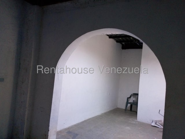 Galpon en Alquiler ubicado en La Candelaria Valencia Carabobo cd 26-10724 ELOISA MEJIA