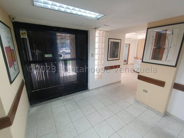 Propiedad en venta frete Clínica La Viña Valencia Carabobo cd 24-7890 ELOISA MEJIA