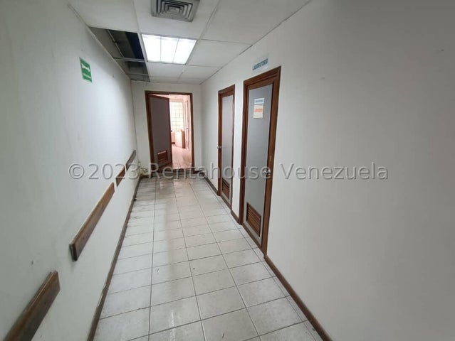 Propiedad en venta frete Clínica La Viña Valencia Carabobo cd 24-7890 ELOISA MEJIA