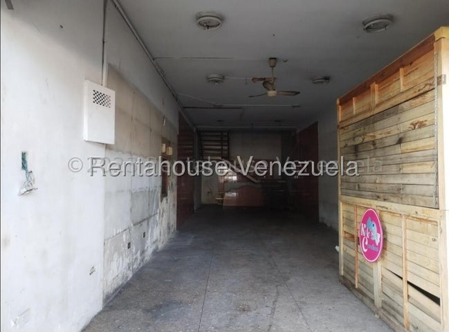Edificio en venta ubicado en Av Bolivar Valencia Carabobo cd 26-11468 ELOISA MEJIA