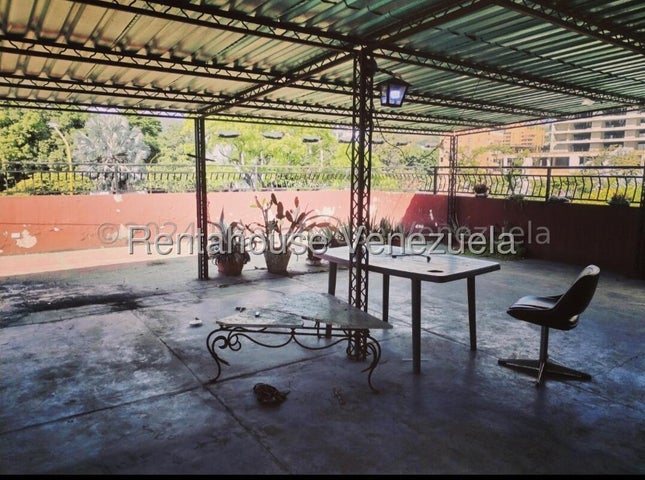Edificio en venta ubicado en Av Bolivar Valencia Carabobo cd 26-11468 ELOISA MEJIA