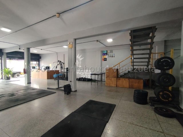 Edificio en venta ubicado en San Joaquin Valencia carabobo cd 25-97  ELOISA MEJIA