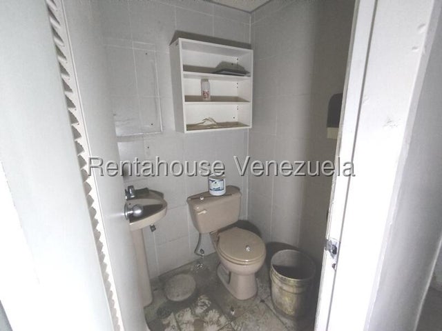 Local en venta ubicado en flor amarillo Valencia Carabobo cd 25-21236  eloisa mejia