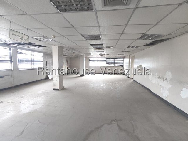 Local en venta ubicado en flor amarillo Valencia Carabobo cd 25-21236  eloisa mejia