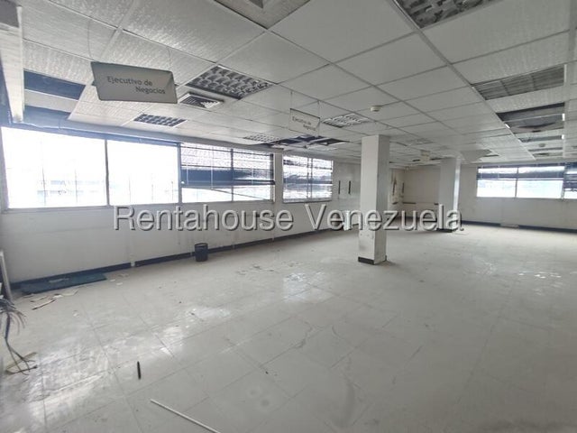 Local en venta ubicado en flor amarillo Valencia Carabobo cd 25-21236  eloisa mejia