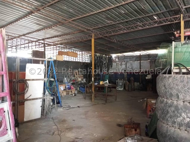 Casa y galpon en venta ubicado en av las ferias valencia carabobo cd 26-11328 ELOISA MEJIA