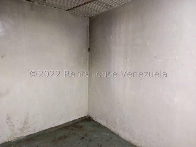 Casa y galpon en venta ubicado en av las ferias valencia carabobo cd 26-11328 ELOISA MEJIA