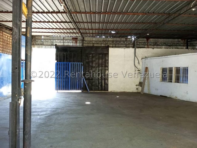 Casa y galpon en venta ubicado en av las ferias valencia carabobo cd 26-11328 ELOISA MEJIA