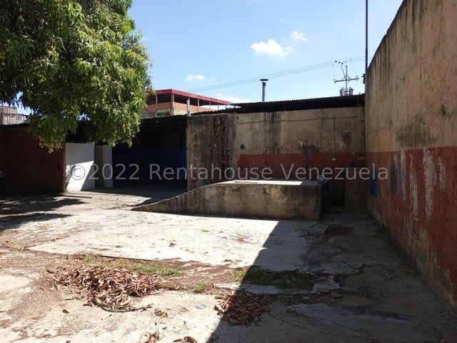 Casa y galpon en venta ubicado en av las ferias valencia carabobo cd 26-11328 ELOISA MEJIA