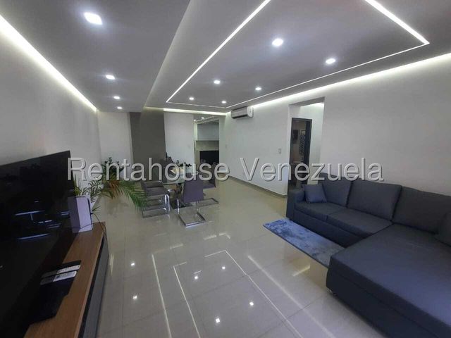 Trigal Norte Apartamento en venta ubicado en Valencia Carabobo 26-9653 Eloisa Mejia