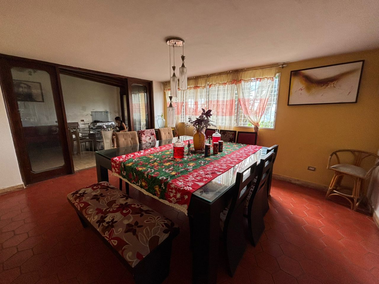 Vendo casa en los guayabitos con piscina