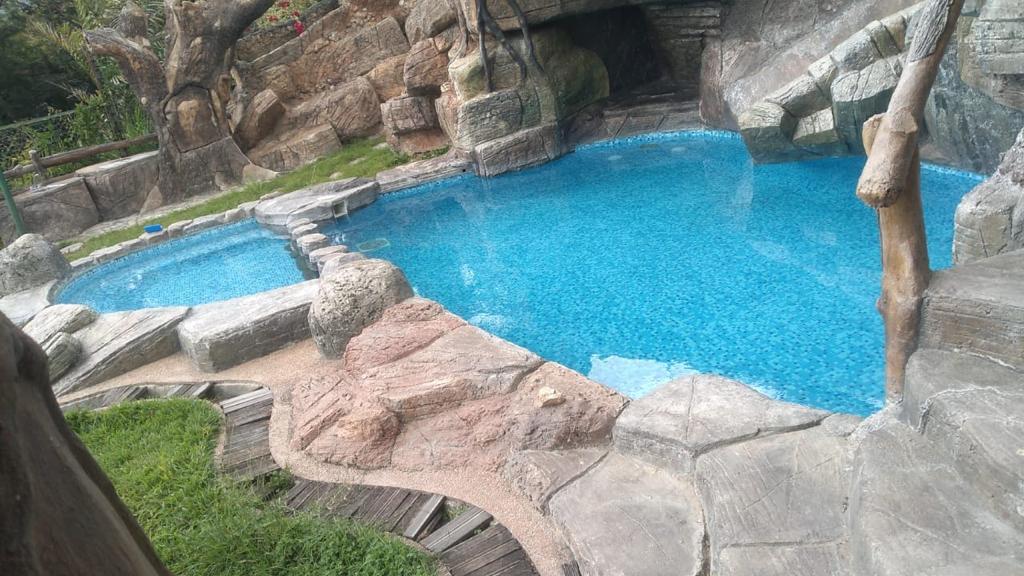 Vendo casa en los guayabitos con piscina