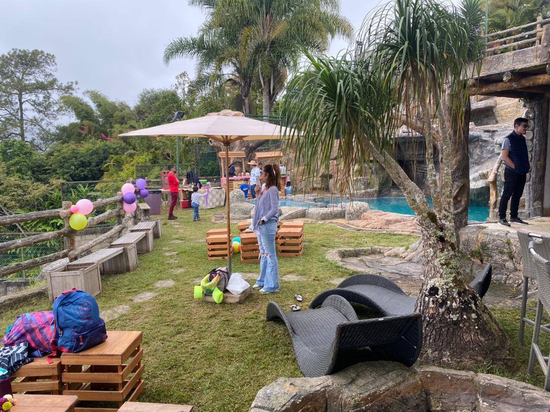 Vendo casa en los guayabitos con piscina