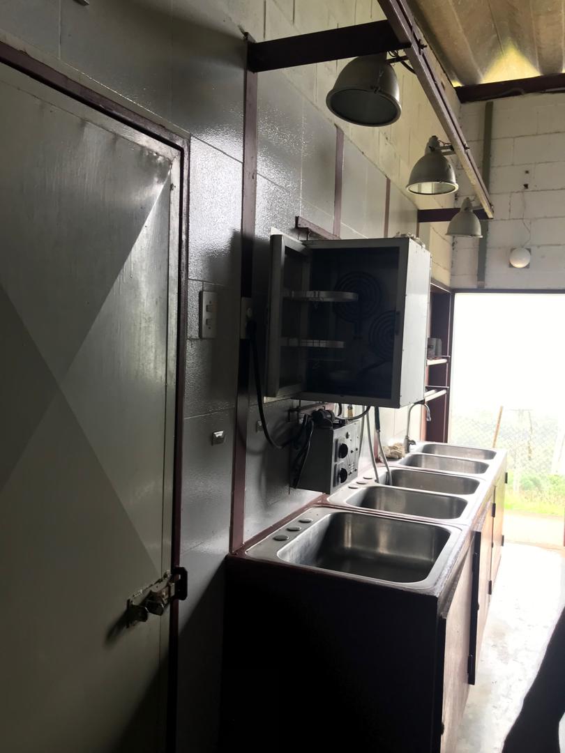 En Caripe, se vende galpón 