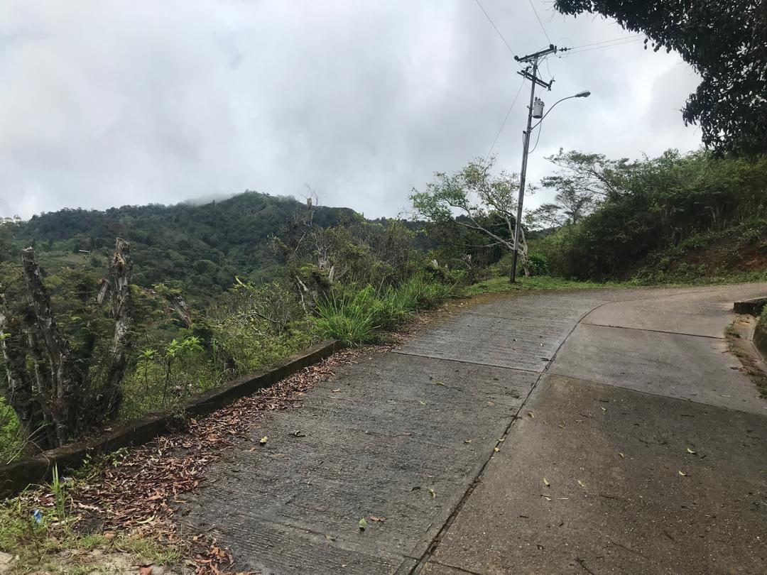 En Caripe, se vende galpón 