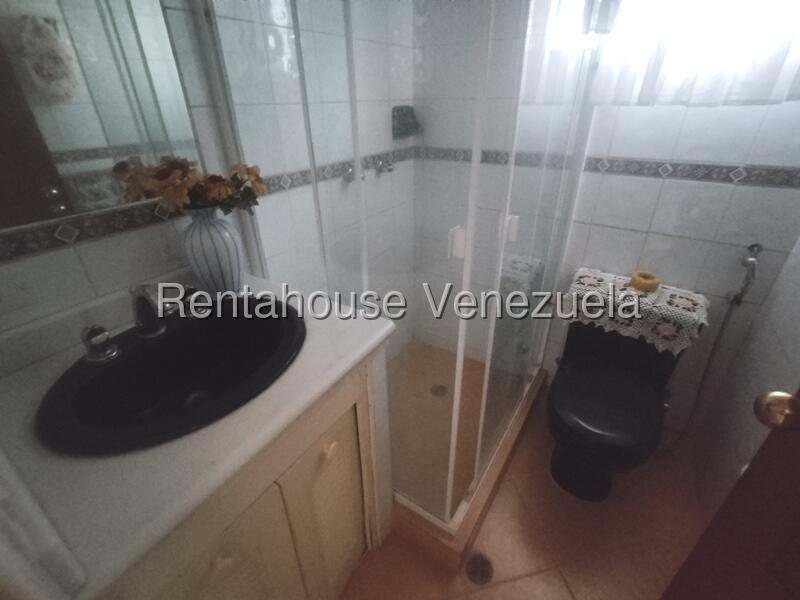 Casa en venta en Parque Mirador Via Guataparo Valencia Carabobo Desiree Castillo Rentahouse 