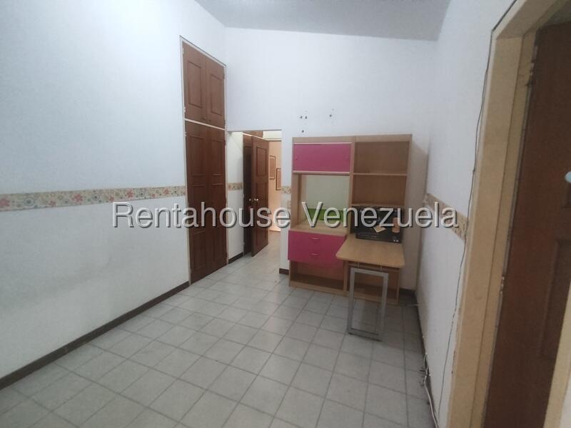 Casa en venta en Parque Mirador Via Guataparo Valencia Carabobo Desiree Castillo Rentahouse 