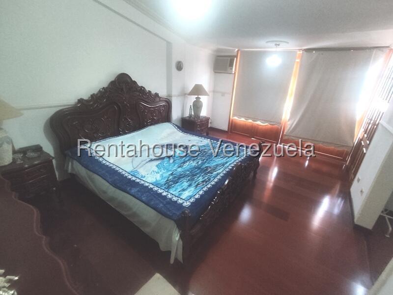 Casa en venta en Parque Mirador Via Guataparo Valencia Carabobo Desiree Castillo Rentahouse 