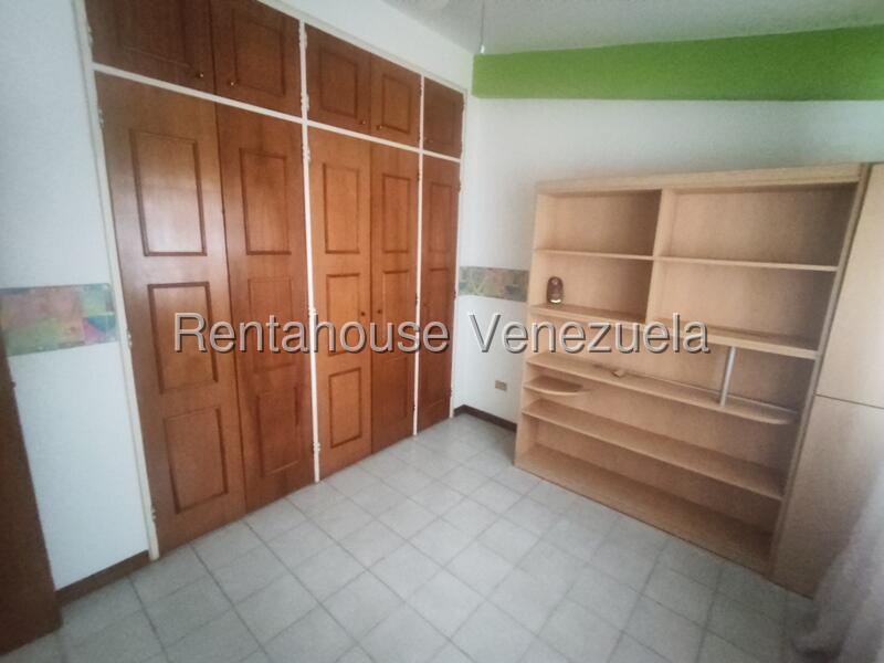 Casa en venta en Parque Mirador Via Guataparo Valencia Carabobo Desiree Castillo Rentahouse 