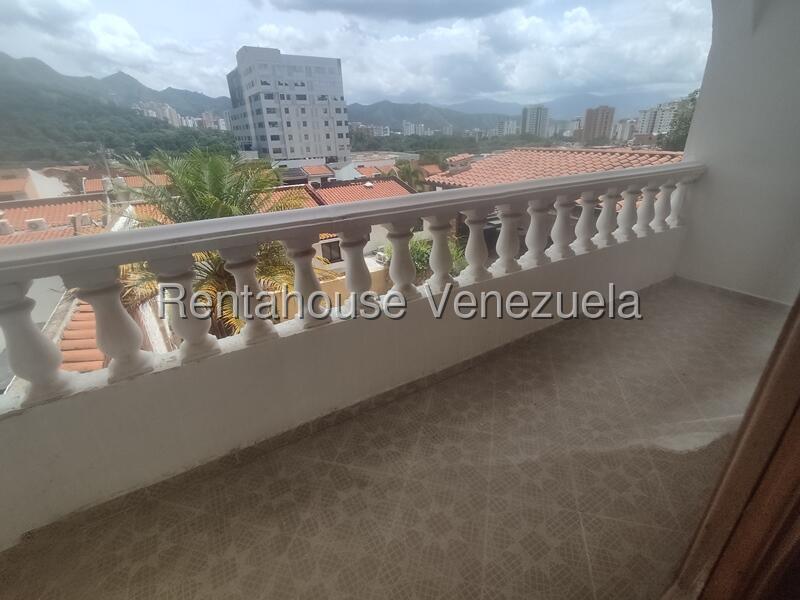 Casa en venta en Parque Mirador Via Guataparo Valencia Carabobo Desiree Castillo Rentahouse 