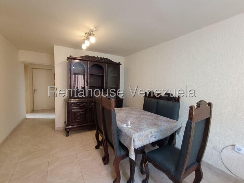 Apartamento en venta en Los Mangos Valencia Carabobo Desiree Castillo Rentahouse 