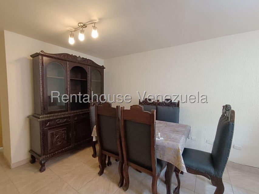 Apartamento en venta en Los Mangos Valencia Carabobo Desiree Castillo Rentahouse 
