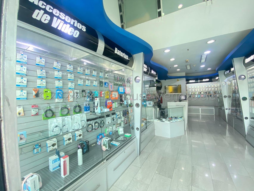 Local comercial venta C.C metrópolis San Diego Carabobo Desiree Castillo Rentahouse 