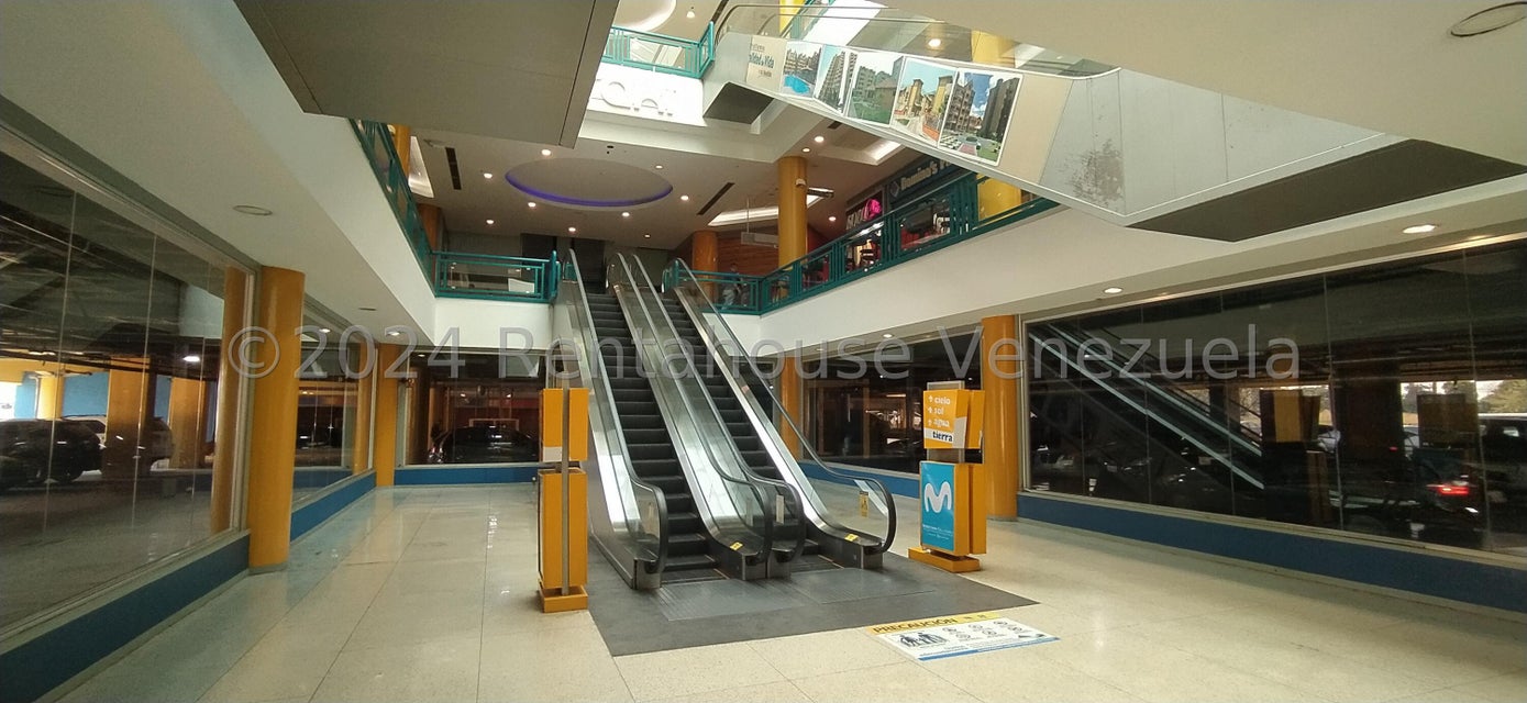 Local comercial venta C.C metrópolis San Diego Carabobo Desiree Castillo Rentahouse 