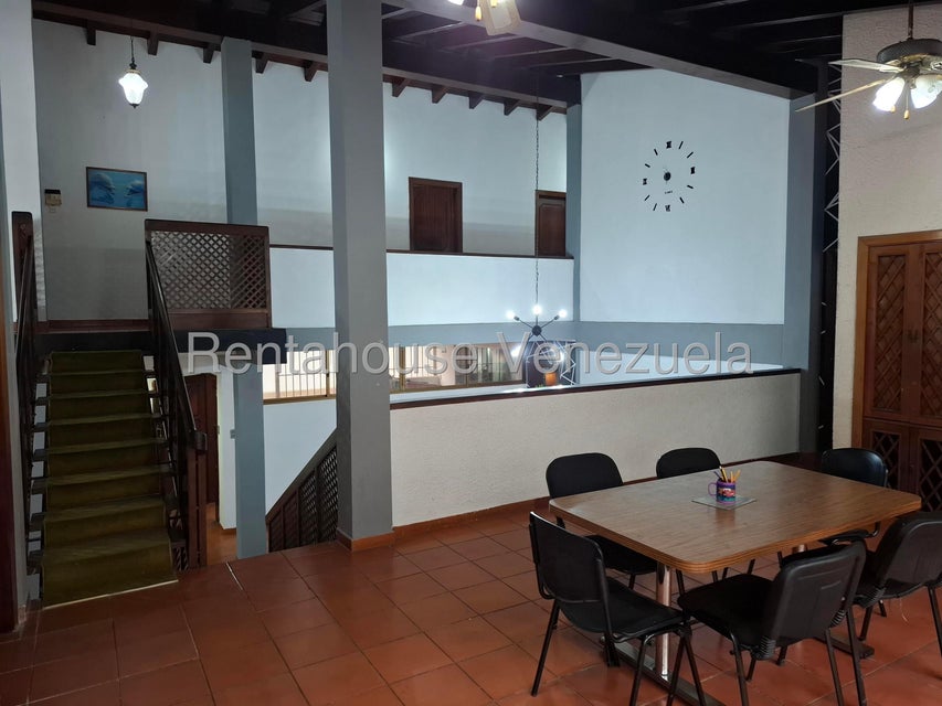 Casa en venta en Trigal Centro Valencia Carabobo Desiree Castillo Rentahouse 