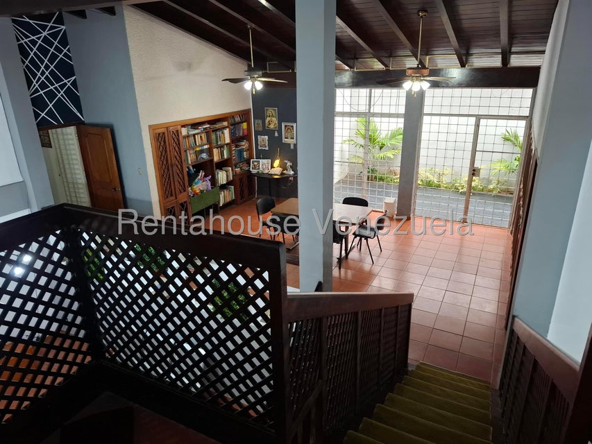 Casa en venta en Trigal Centro Valencia Carabobo Desiree Castillo Rentahouse 