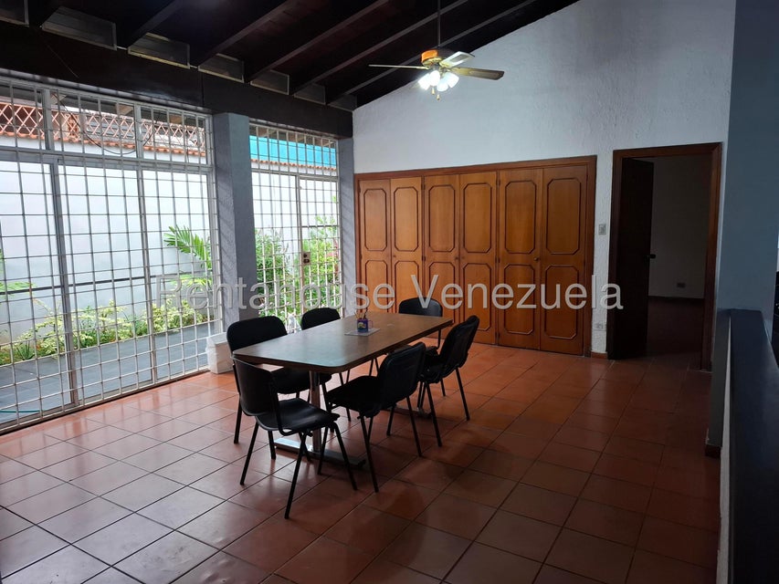 Casa en venta en Trigal Centro Valencia Carabobo Desiree Castillo Rentahouse 