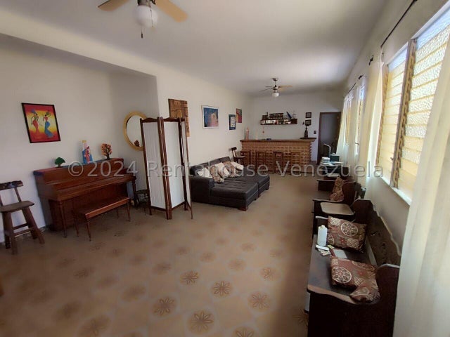 Casa en venta ubicada en trigal norte valencia carabobo cd 24-23629 ELOISA MEJIA
