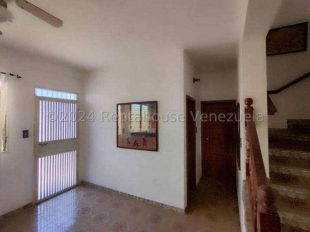 Casa en venta ubicada en trigal norte valencia carabobo cd 24-23629 ELOISA MEJIA