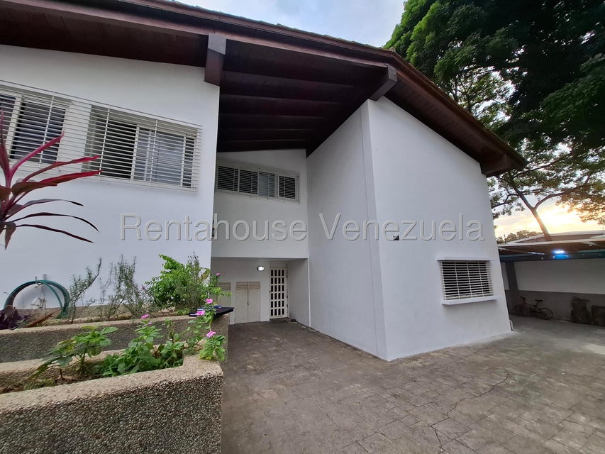 Casa en Alquiler en Trigal Centro Valencia Carabobo Desiree Castillo Rentahouse 26-12081