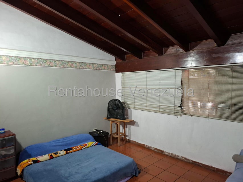 Casa en Alquiler en Trigal Centro Valencia Carabobo Desiree Castillo Rentahouse 26-12081