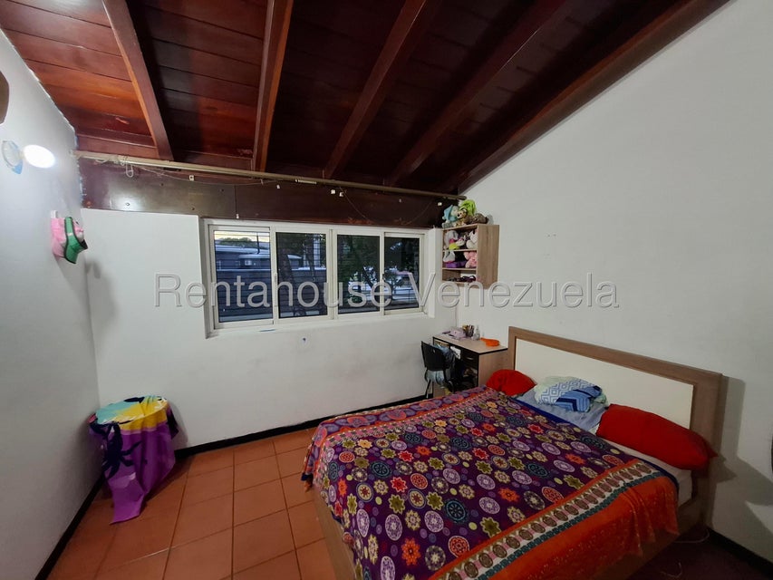 Casa en Alquiler en Trigal Centro Valencia Carabobo Desiree Castillo Rentahouse 26-12081