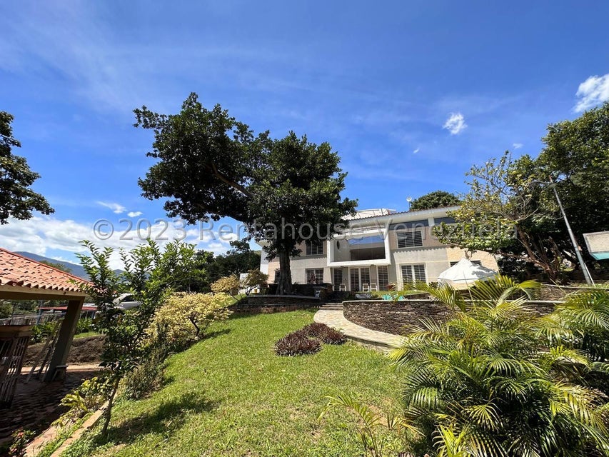 Casa en venta en las Morochas San Diego Carabobo Desiree Castillo Rentahouse 26-8714