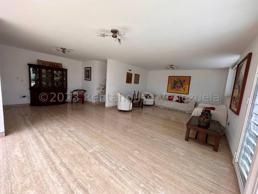 Casa en venta en las Morochas San Diego Carabobo Desiree Castillo Rentahouse 26-8714