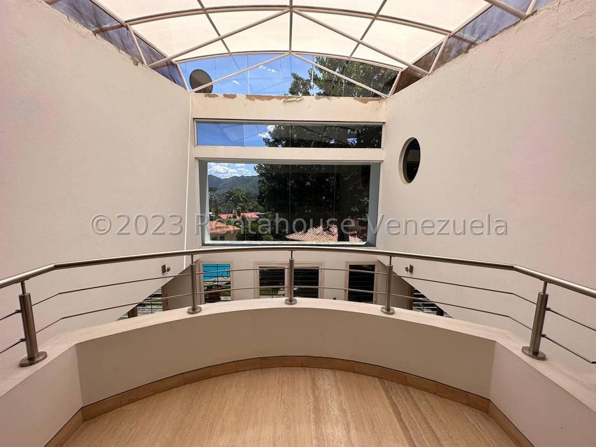 Casa en venta en las Morochas San Diego Carabobo Desiree Castillo Rentahouse 26-8714
