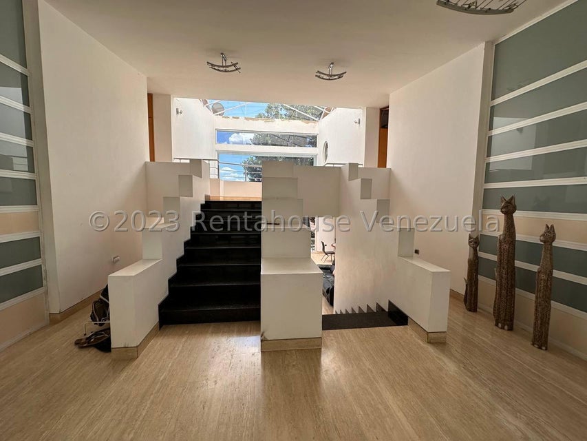 Casa en venta en las Morochas San Diego Carabobo Desiree Castillo Rentahouse 26-8714